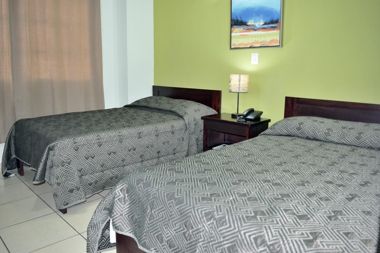 סאן סלבדור Hostal De Asturias מראה חיצוני תמונה