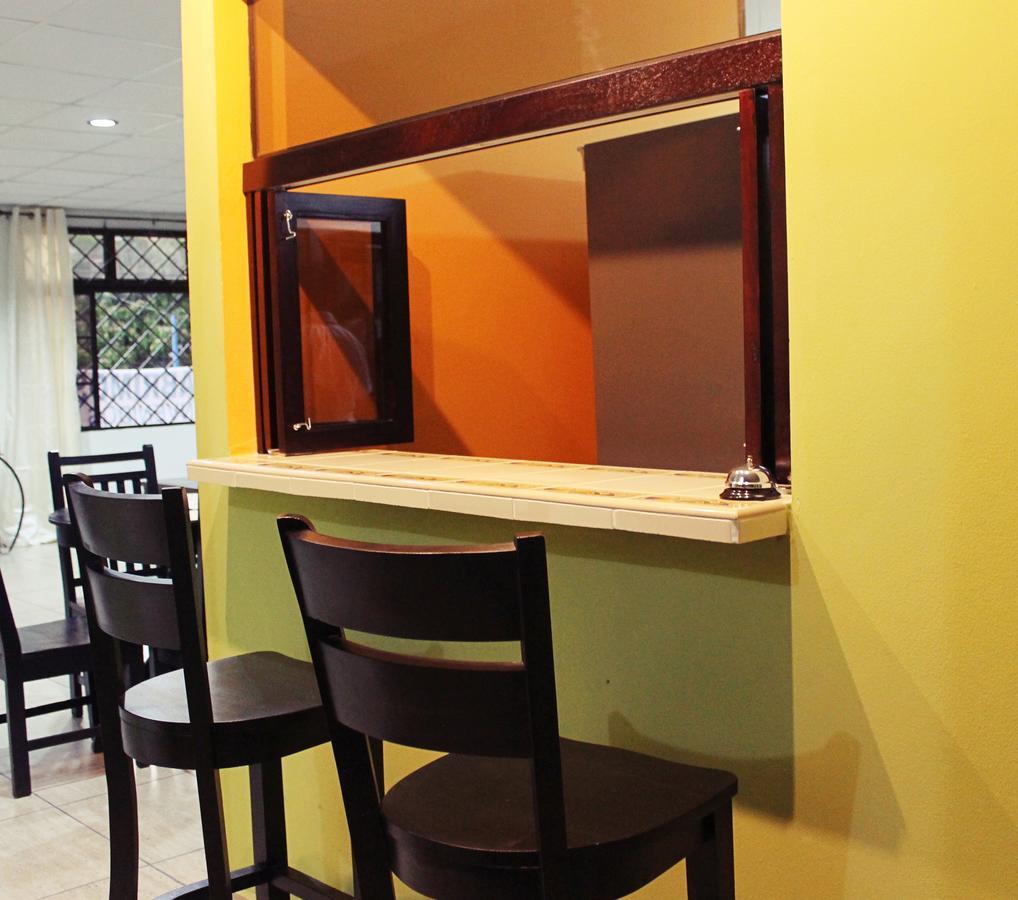 סאן סלבדור Hostal De Asturias מראה חיצוני תמונה